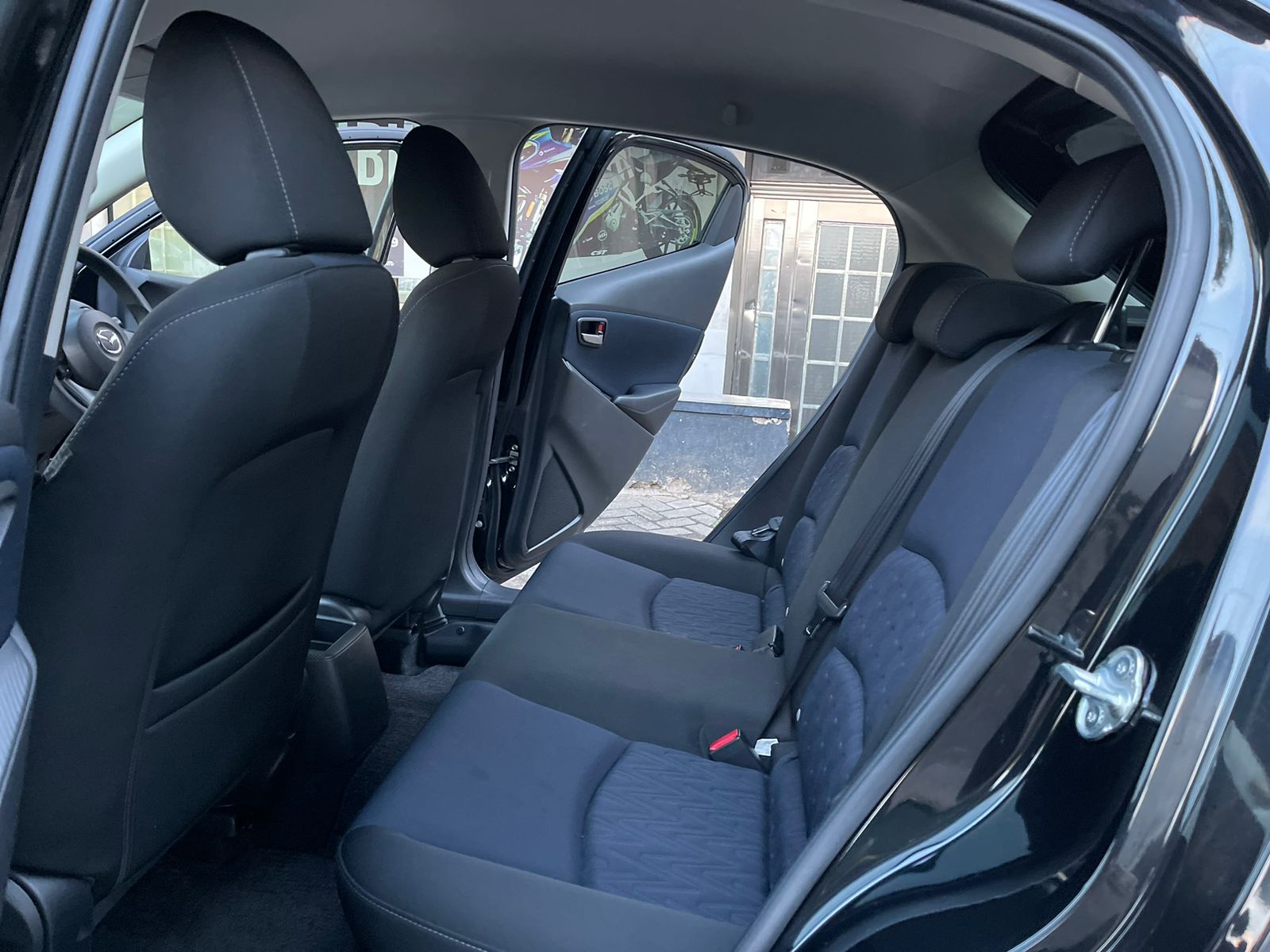 2015 Mazda Demio Newshape