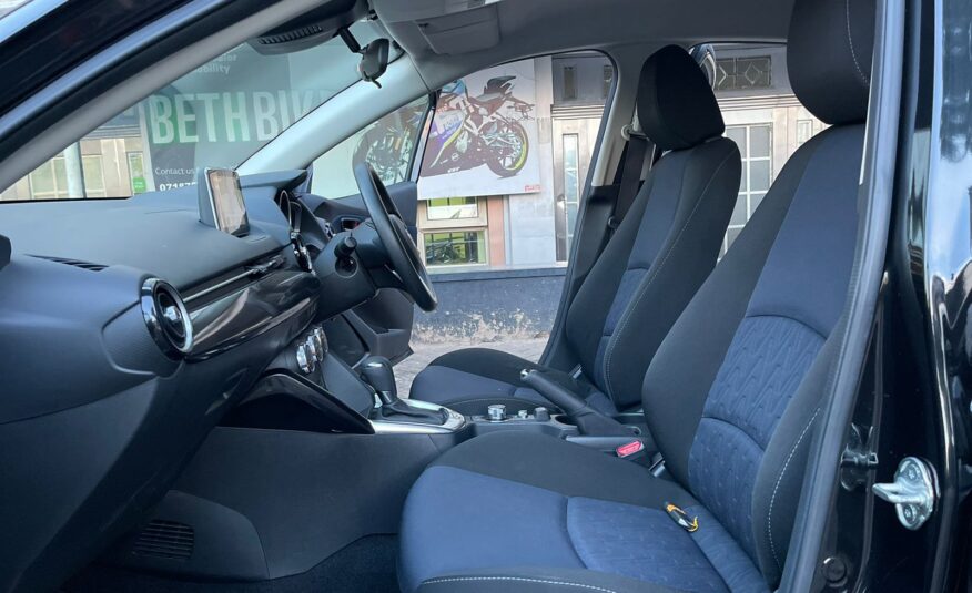 2015 Mazda Demio Newshape