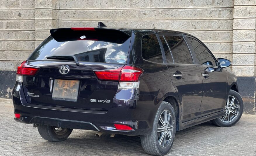 2015 Toyota Fielder