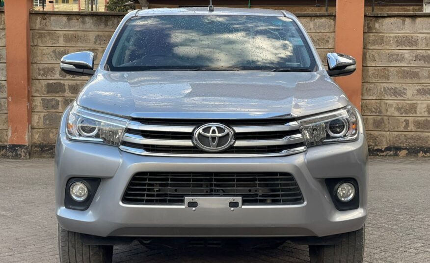 2016 Toyota Hilux D-cab Revo