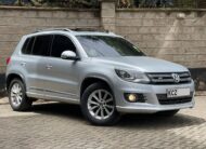2013 Volkswagen Tiguan 2.0T R-LINE