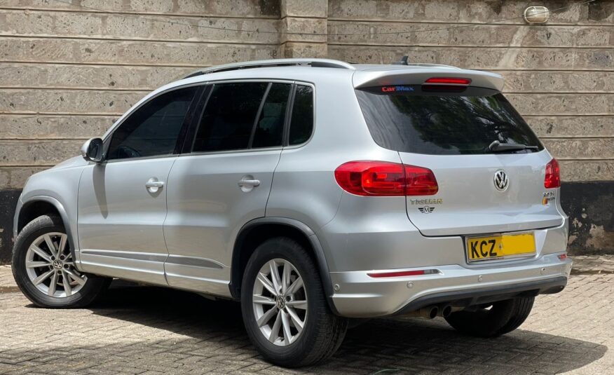 2013 Volkswagen Tiguan 2.0T R-LINE