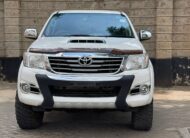 2015 Toyota Hilux Invicible