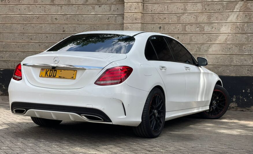 2014 Mercedes-Benz C200