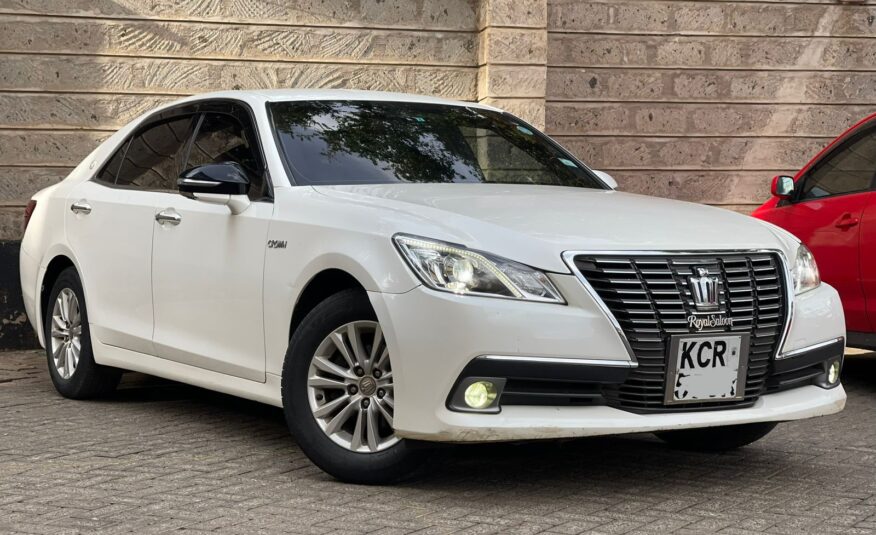 2013 Toyota Crown Royal