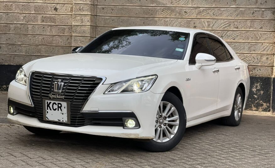 2013 Toyota Crown Royal