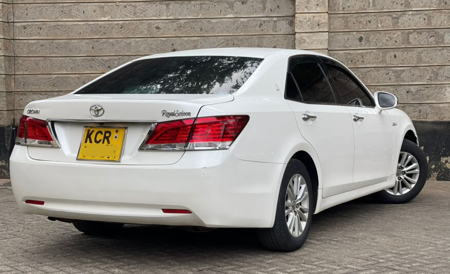 2013 Toyota Crown Royal