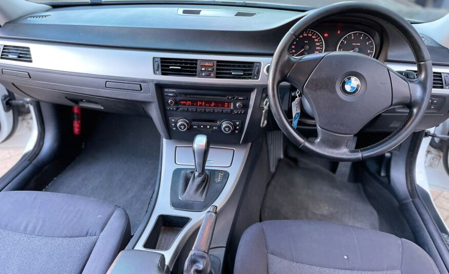 2008 BMW 320i