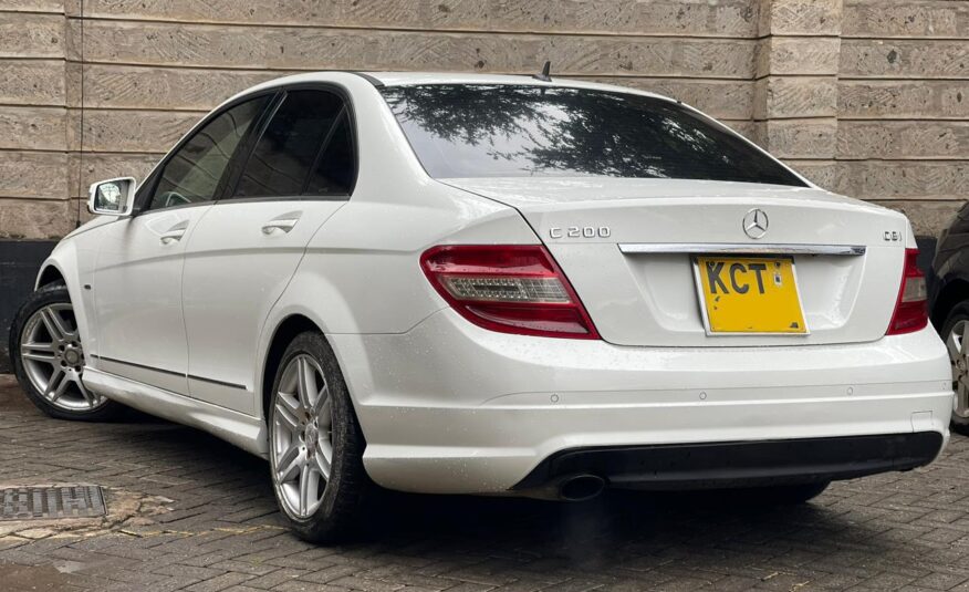 2011 Mercedes-Benz C200 CGI