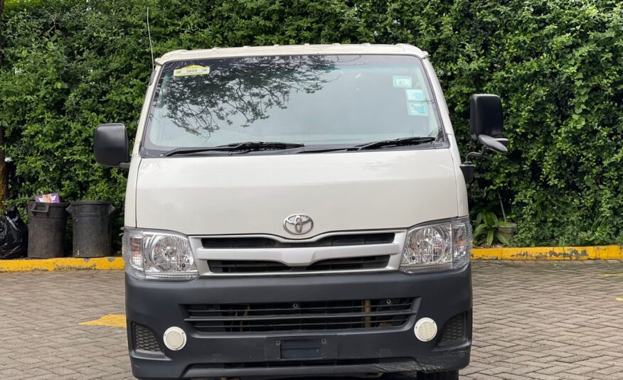 2010 Toyota Hiace