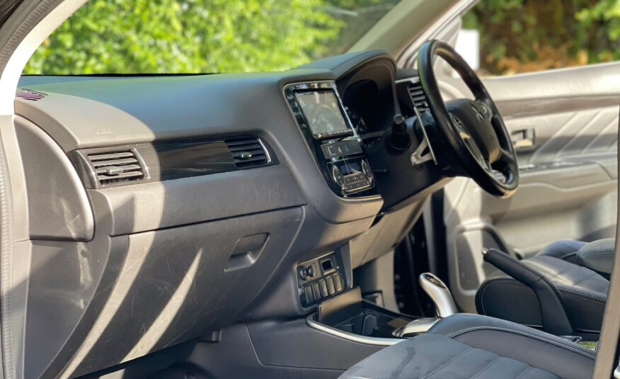 2016 Mitsubishi Outlander Phev