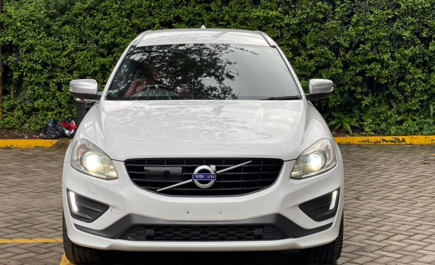 2016 Volvo XC60 R-Line T6