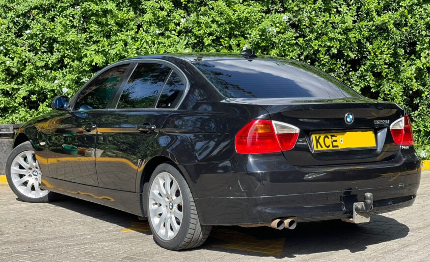 2009 BMW 323i