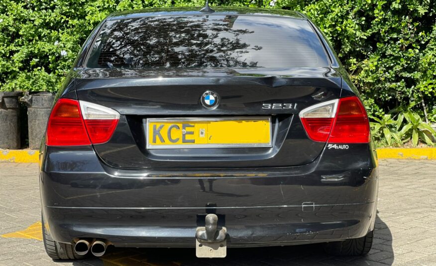 2009 BMW 323i