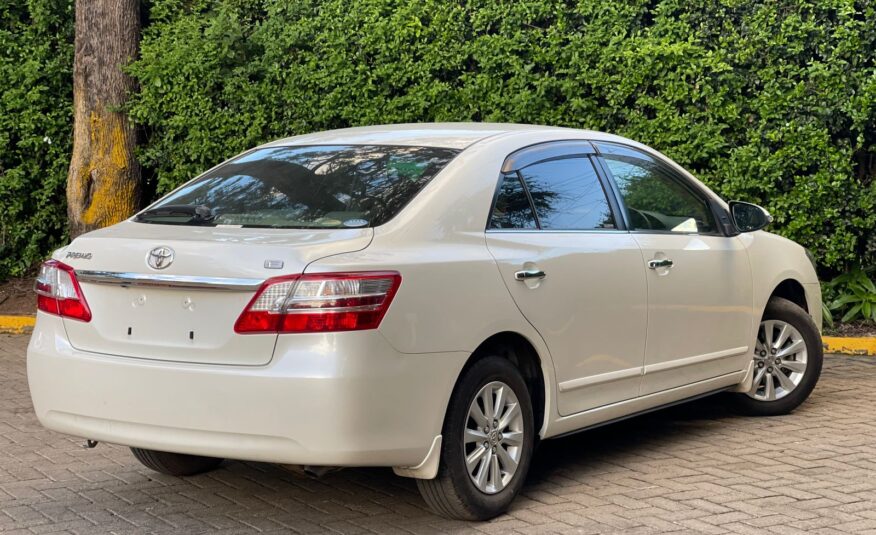 2016 Toyota Premio