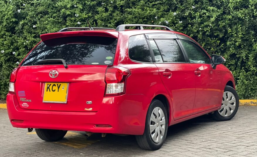 2013 Toyota Fielder