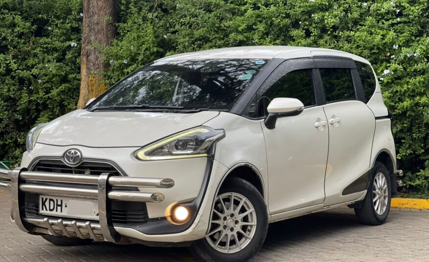 2015 Toyota Sienta