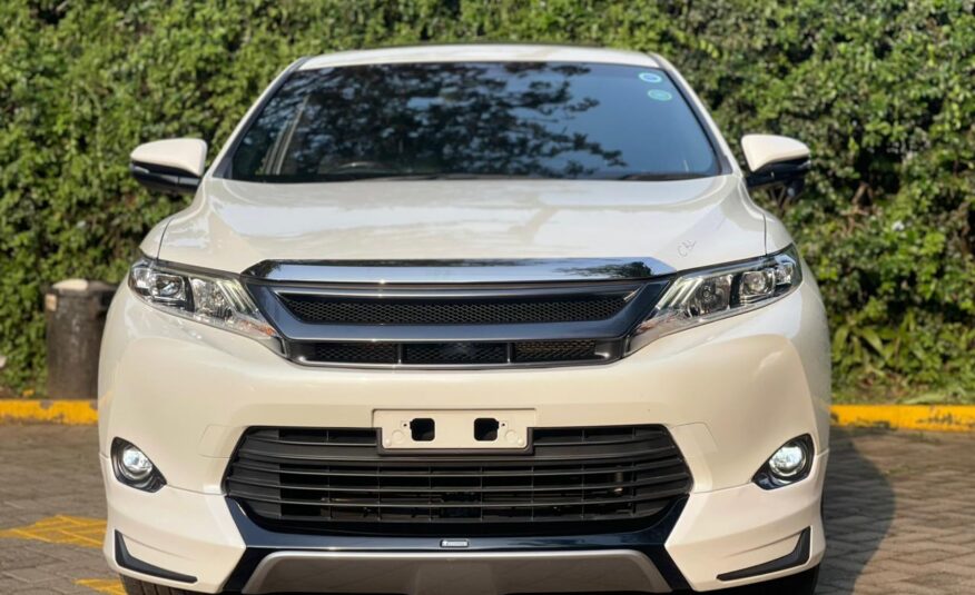 2017 Toyota Harrier (Panoramic Sunroof)