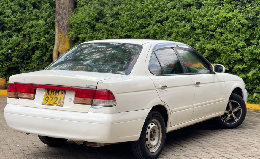 2003 Nissan Sunny B15