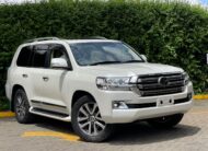 2016 Toyota Landcruiser V8 ZX