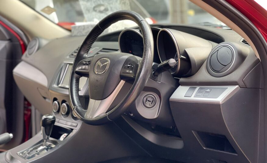 2012 Mazda Axela