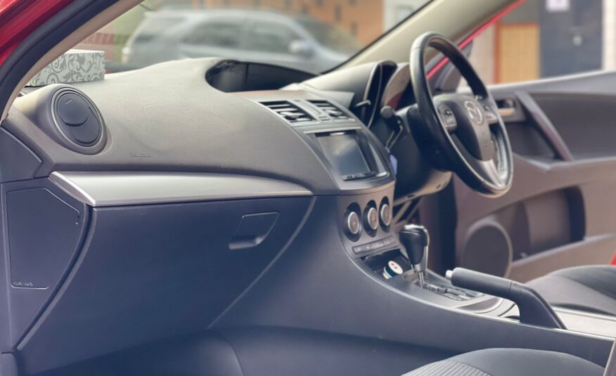 2012 Mazda Axela