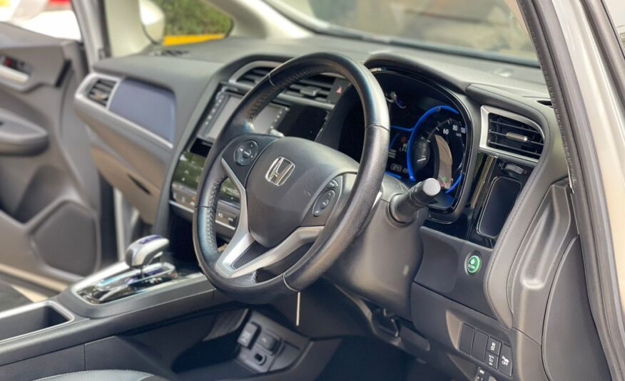 2016 Honda Fit Shuttle