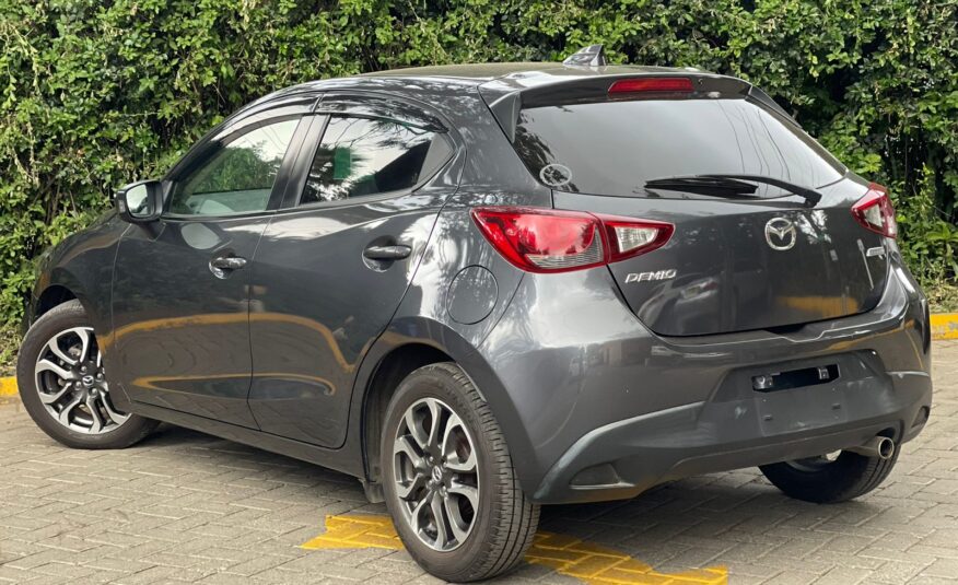 2016 Mazda Demio