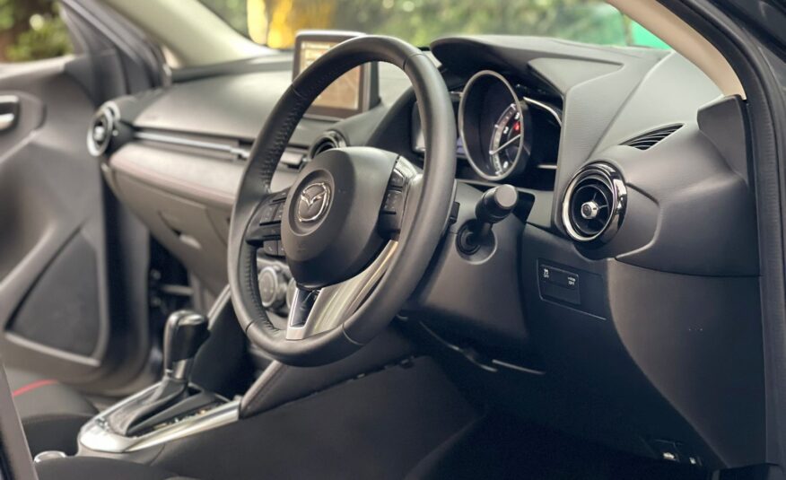 2016 Mazda Demio