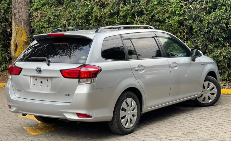 2016 Toyota Fielder