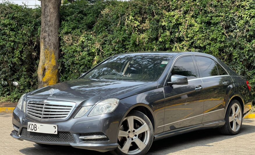 2013 Mercedes Benz E200