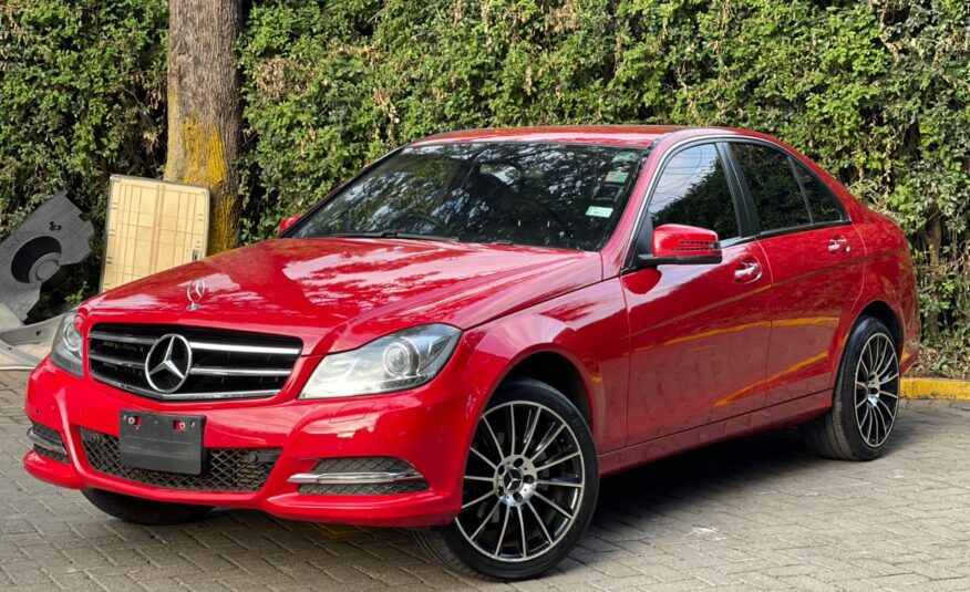 2013 Mercedes-Benz C200