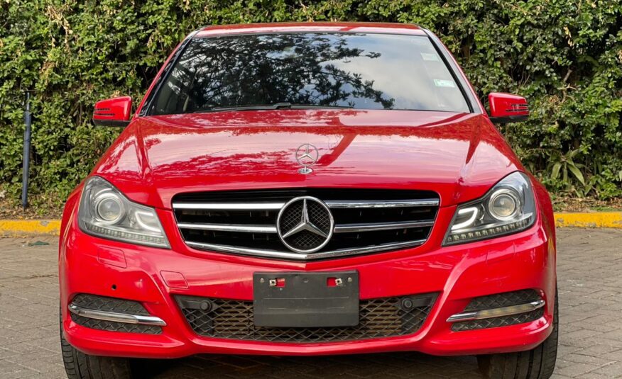 2013 Mercedes-Benz C200