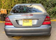 2005 Mercedes Benz E200