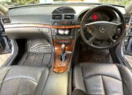 2005 Mercedes Benz E200