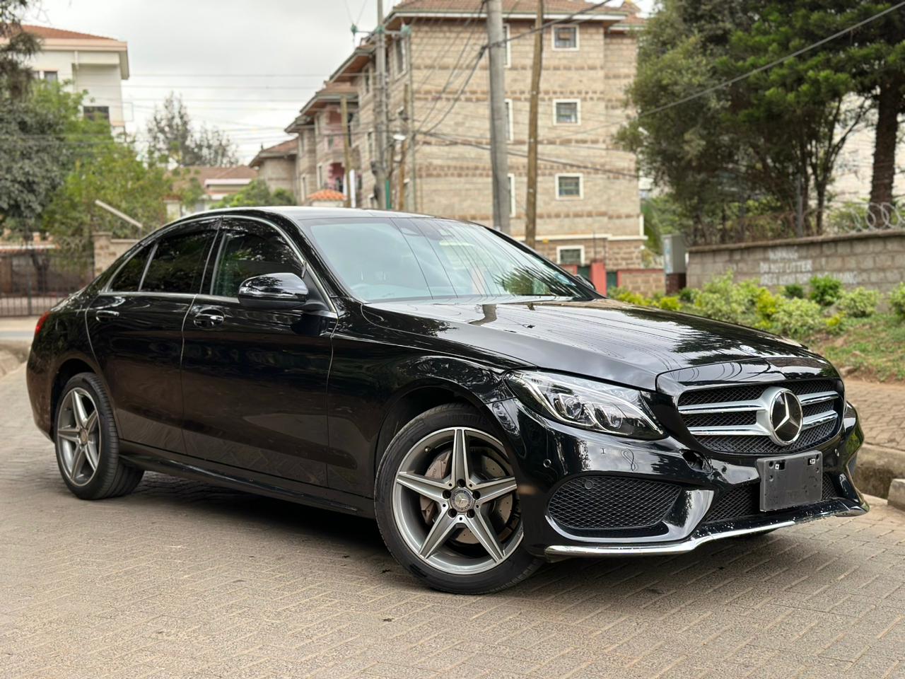 2016 Mercedes-Benz C200