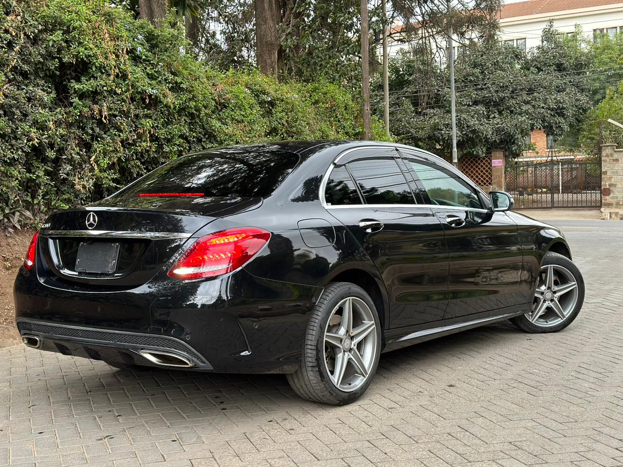 2016 Mercedes-Benz C200