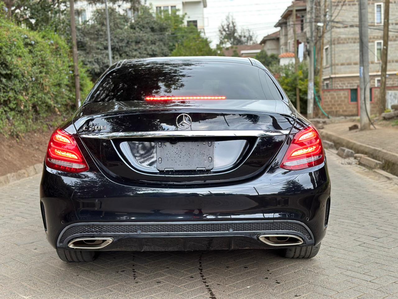 2016 Mercedes-Benz C200