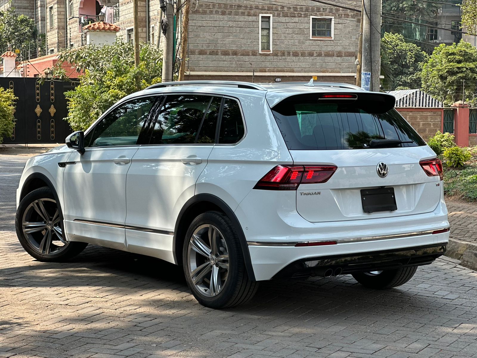 2017 Volkswagen Tiguan R-LINE 1.4T