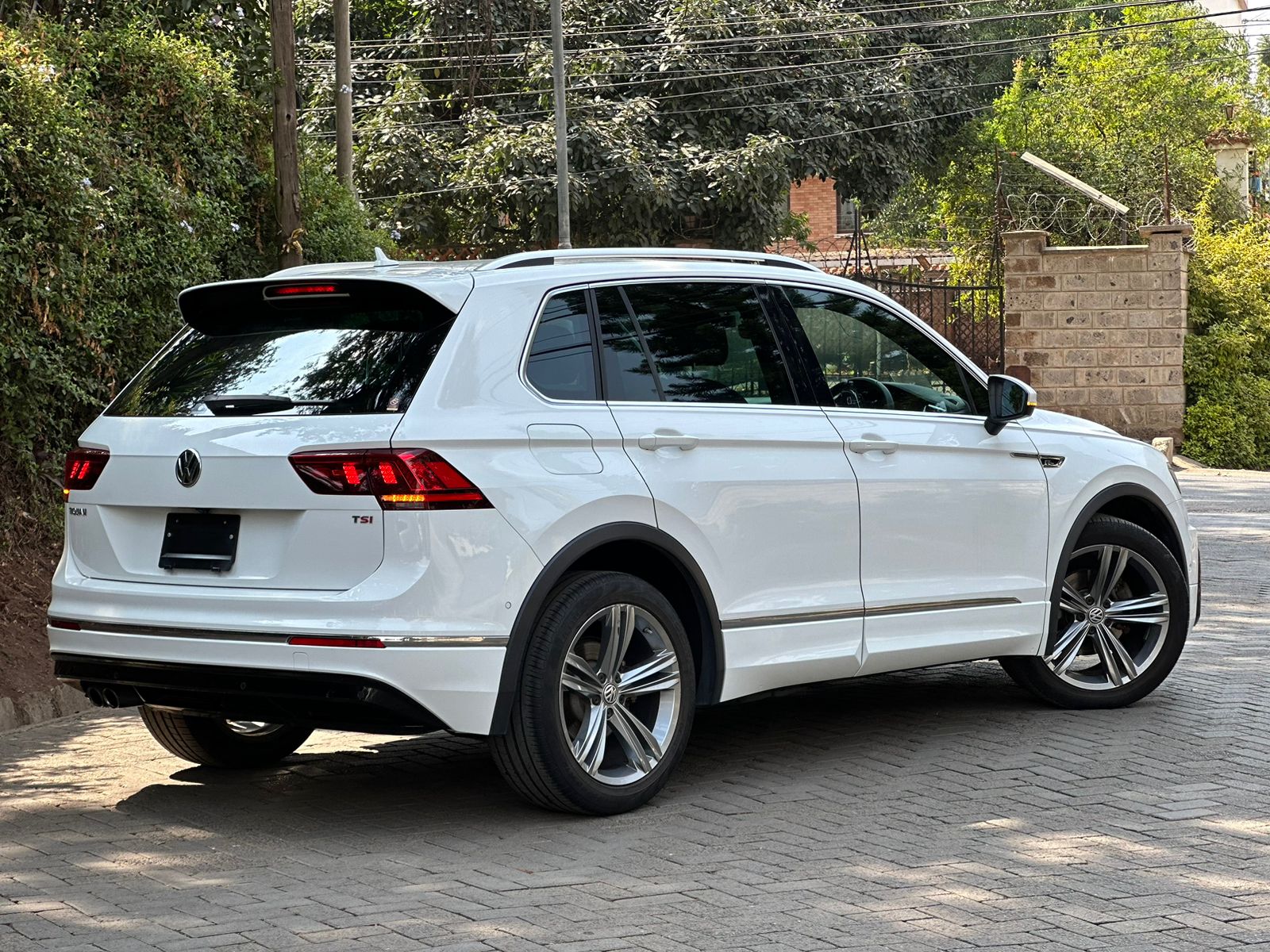 2017 Volkswagen Tiguan R-LINE 1.4T