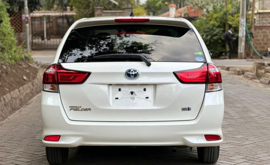 2016 Toyota Fielder Hybrid