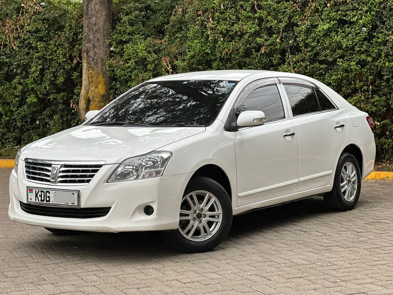 2014 Toyota Premio