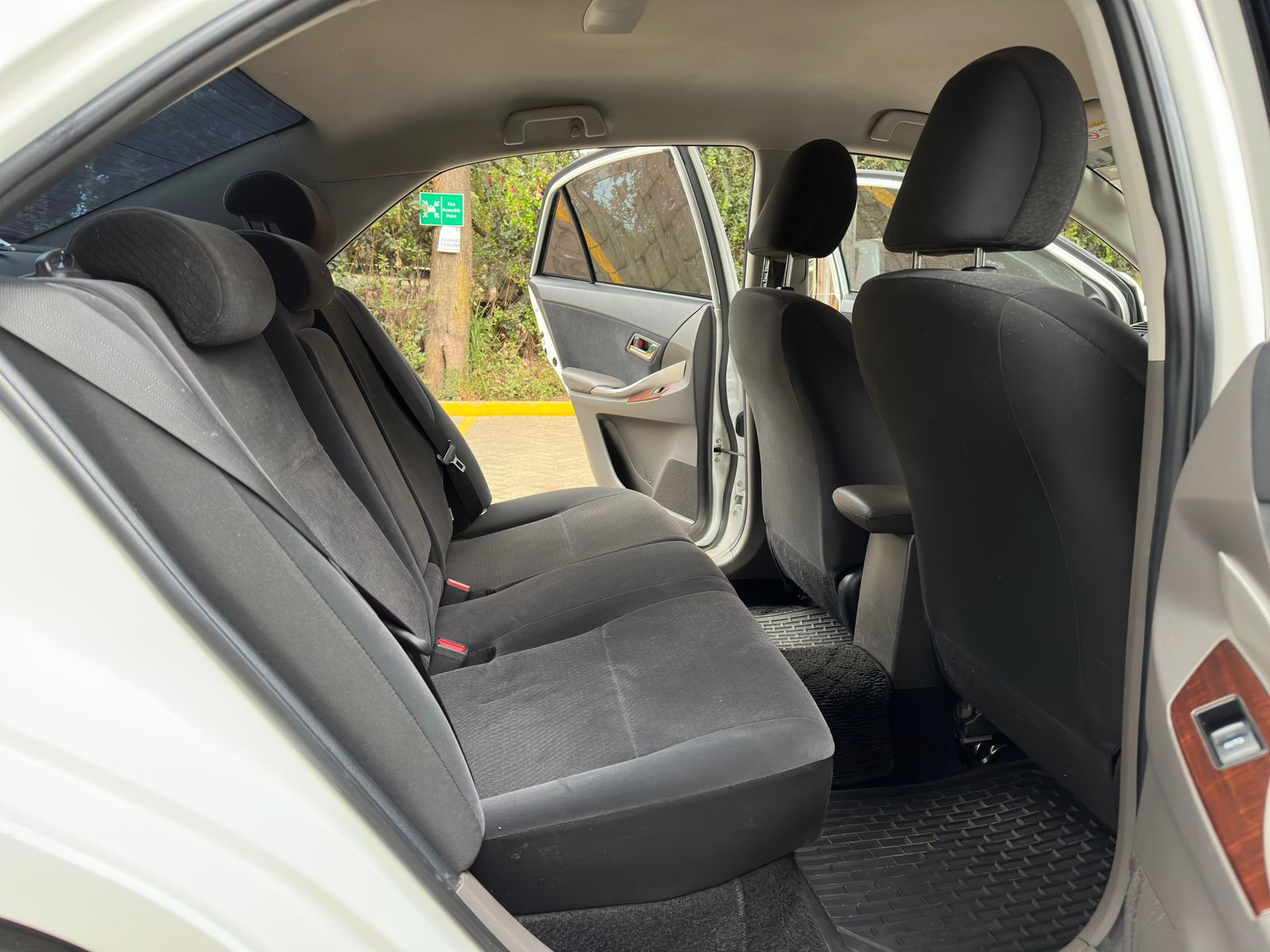 2014 Toyota Premio