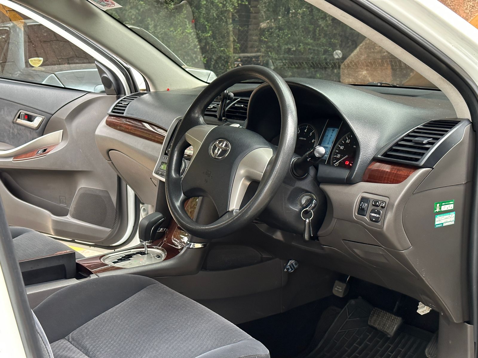 2014 Toyota Premio