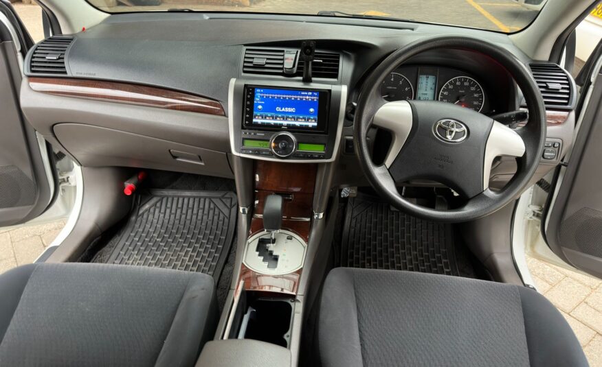 2014 Toyota Premio