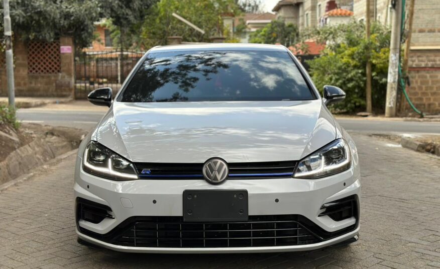 2019 Volkswagen Golf-R