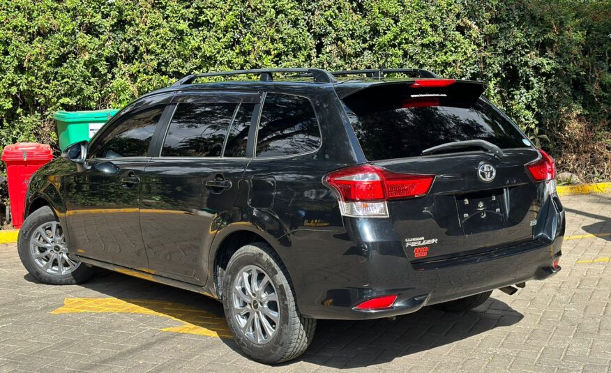 2015 Toyota Fielder