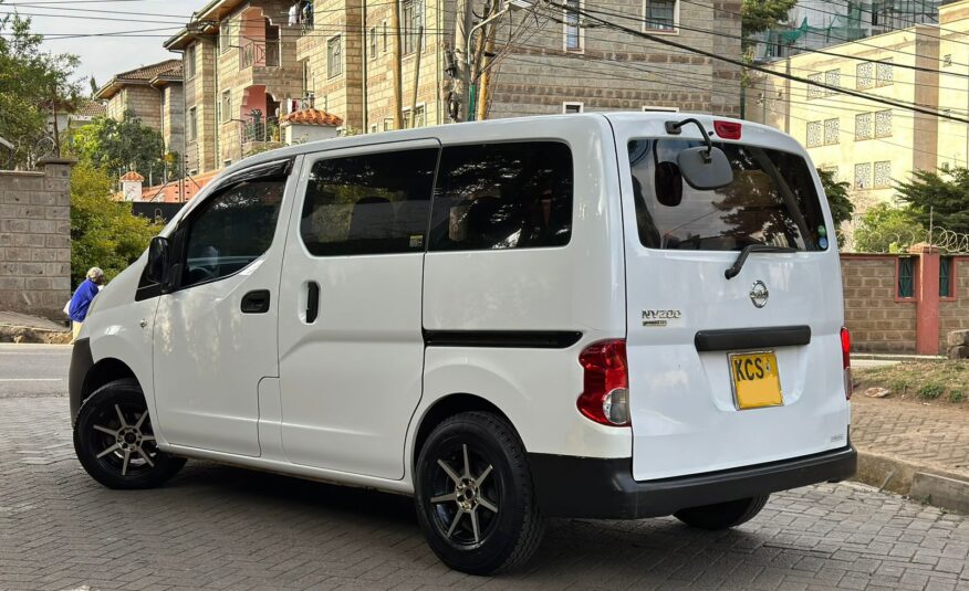 2011 Nissan NV200