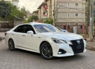 2016 Toyota Crown Athlete (Hybrid)