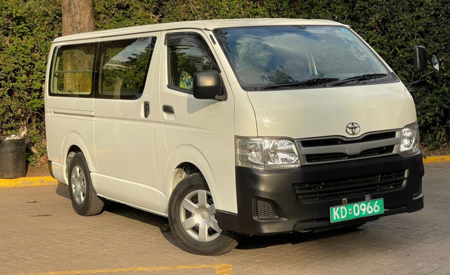 2016 Toyota Hiace 7L